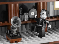 LEGO set 10228-1 Haunted House - Image 5