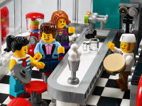 LEGO set 10260-1 Downtown Diner - Image 5