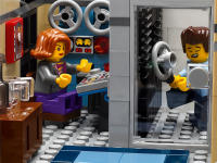 LEGO set 10260-1 Downtown Diner - Image 6