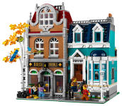 LEGO set 10270-1 Bookshop - Image 13