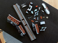 LEGO set 10277-1 Crocodile Locomotive - Image 8