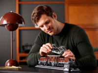 LEGO set 10277-1 Crocodile Locomotive - Image 18