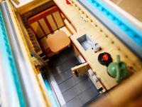 LEGO set 10279-1 Volkswagen T2 Camper Van - Image 11