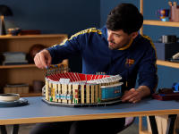 LEGO set 10284-1 Camp Nou - FC Barcelona - Image 3