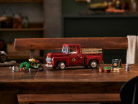 LEGO set 10290-1 Pickup Truck - Image 7
