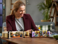 LEGO set 10292-1 Friends - The Apartments - Image 18