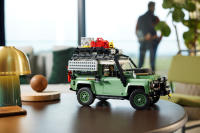 LEGO set 10317-1 Land Rover Classic Defender 90 - Image 11