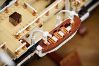 LEGO set 10335-1 The Endurance - Image 8