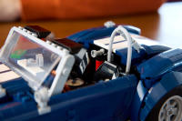 LEGO set 10357-1 Shelby Cobra 427 S/C - Image 5