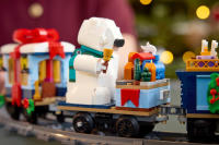 LEGO set 10361-1 Holiday Express Train - Image 6