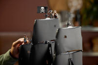 LEGO set 10365-1 Captain Jack Sparrow's Pirate Ship - Image 11