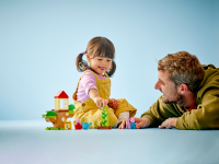 LEGO set 10431-1 Peppa Pig Garden and Tree House - Image 5