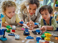 LEGO set 10445-1 F1 Team Race Cars & Drivers - Image 10