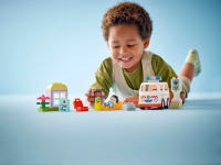 LEGO set 10447-1 Ambulance & Driver - Image 5