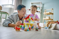 LEGO set 10467-1 Family House - Image 8