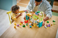LEGO set 10470-1 3 in 1 Modern Family House with Figures - Image 3