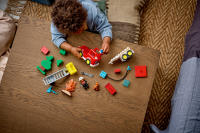 LEGO set 10473-1 Fire Truck with Hose and Firefighter - Image 11