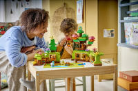 LEGO set 10480-1 Discovery Forest with Wild Animals - Image 3
