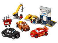 LEGO set 10743-1 Smokey's Garage - Image 1