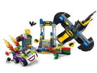 LEGO set 10753-1 The Joker Batcave Attack - Image 5