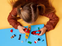 LEGO set 10772-1 Mickey Mouse's Propeller Plane - Image 9