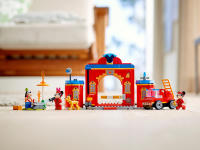 LEGO set 10776-1 Mickey & Friends Fire Truck & Station - Image 10