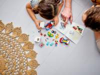 LEGO set 10777-1 Mickey and Minnie's Camping Trip - Image 7