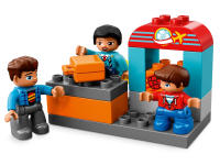 LEGO set 10871-1 Airport - Image 7