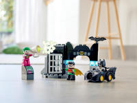LEGO set 10919-1 Batcave - Image 10