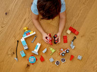 LEGO set 10924-1 Lightning McQueen's Race Day - Image 7
