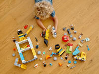 LEGO set 10933-1 Tower Crane & Construction - Image 13