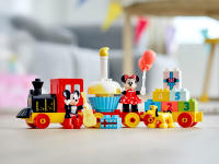 LEGO set 10941-1 Mickey & Minnie Birthday Train - Image 3