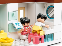 LEGO set 10943-1 Happy Childhood Moments - Image 11