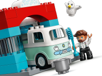 LEGO set 10948-1 Parking Garage and Car Wash - Image 16