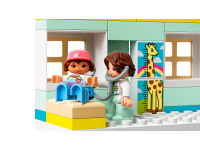 LEGO set 10968-1 Doctor Visit - Image 4