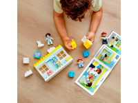 LEGO set 10968-1 Doctor Visit - Image 9