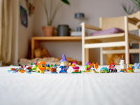 LEGO set 11013-1 Creative Transparent Bricks - Image 8