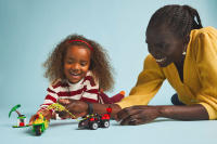 LEGO set 11198-1 Spin and Electro Dinosaur Vehicle Chase - Image 6