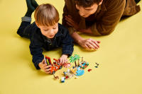 LEGO set 11202-1 Bluey’s Beach & Family Car Trip - Image 9