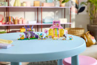 LEGO set 11205-1 Sweet Treat Mountain & Kitty Garden - Image 8
