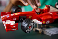 LEGO set 11375-1 Ferrari F2004 & Michael Schumacher - Image 4