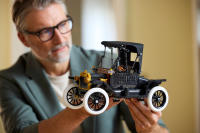LEGO set 11376-1 Ford Model T - Image 4