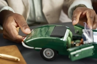 LEGO set 11381-1 Jaguar E-type - Image 7