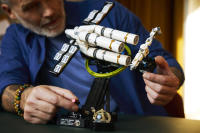 LEGO set 11389-1 Project Hail Mary - Image 4