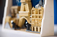 LEGO set 21064-1 Paris - City of Love - Image 15