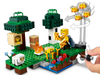 LEGO set 21165-1 The Bee Farm - Image 10