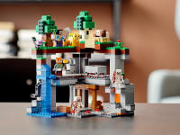 LEGO set 21169-1 The First Adventure - Image 5