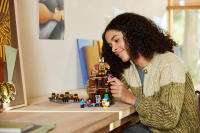 LEGO set 21272-1 Woodland Mansion Fighting Ring - Image 6