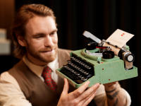 LEGO set 21327-1 Typewriter - Image 6