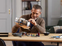 LEGO set 21328-1 Seinfeld - Image 14